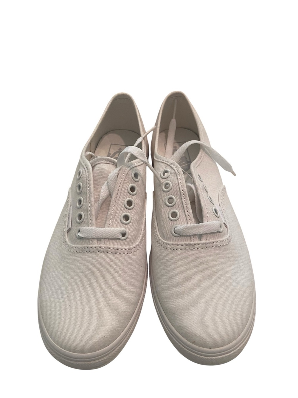 NIB VANS AUTHENTIC LO PRO IN WHITE SIZE 6